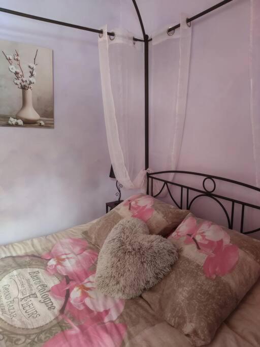 Sous Le Chateau Montaut  Ngoại thất bức ảnh