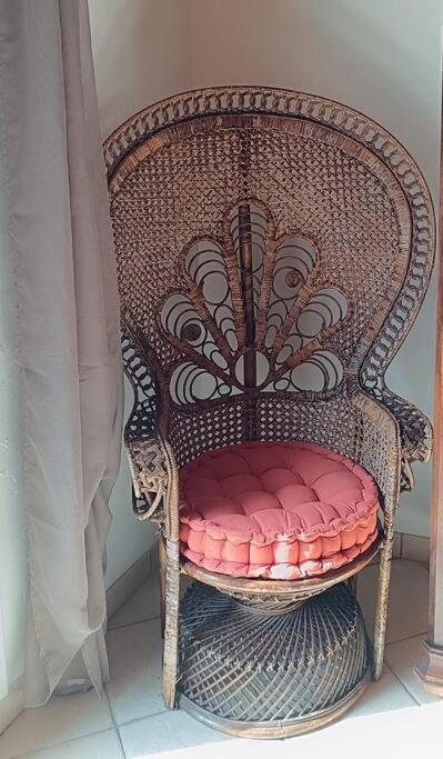 Sous Le Chateau Montaut  Ngoại thất bức ảnh