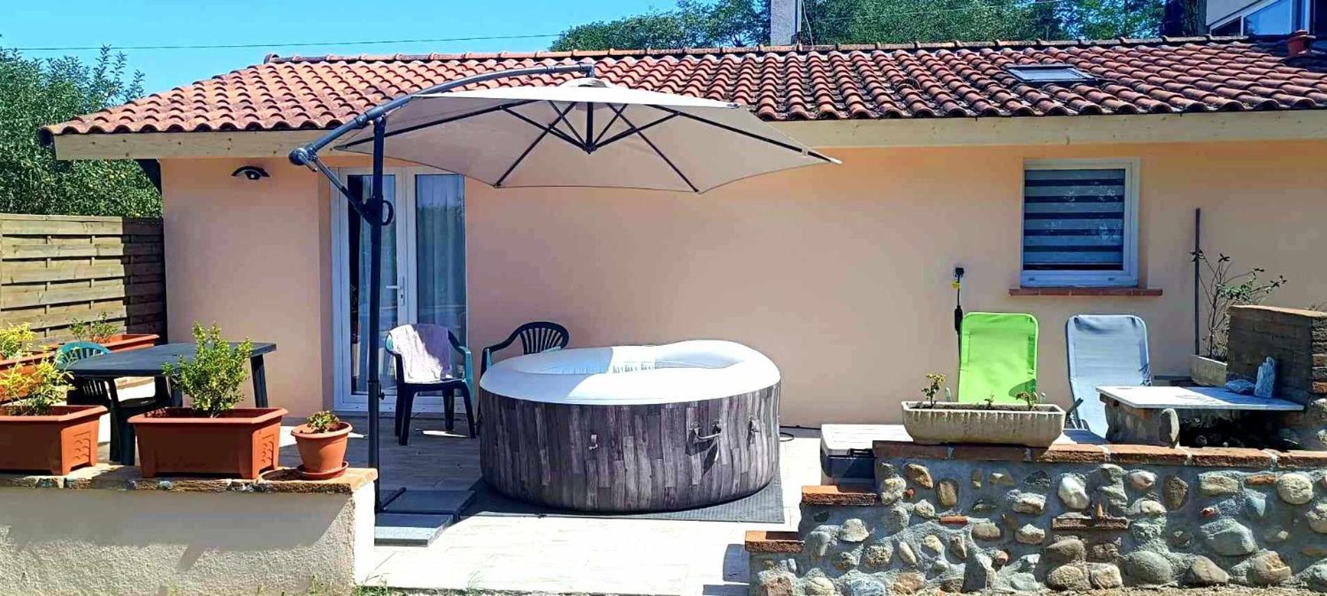 Sous Le Chateau Montaut  Ngoại thất bức ảnh